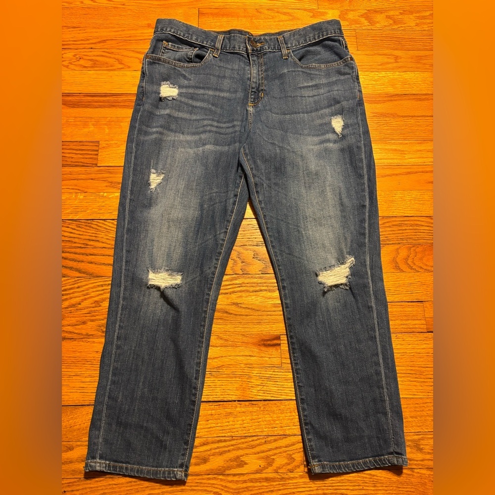 STYLUS Women’s Distressed Blue Jeans